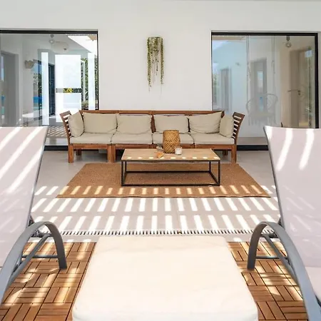 Maison Au Pied Du Calderon Hondo Avec Piscine Chauffee * Lajares